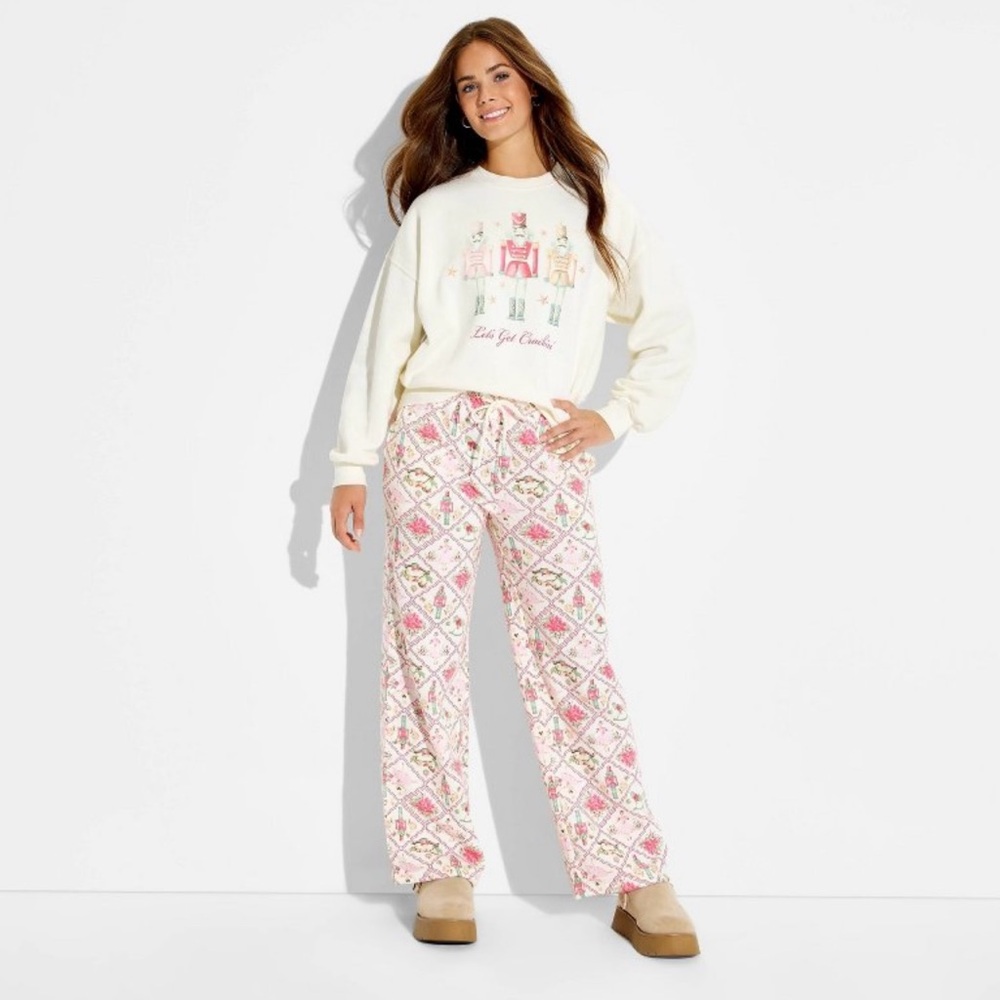 NWT Viral
Nutcracker fleece sweatshirt and pants set
